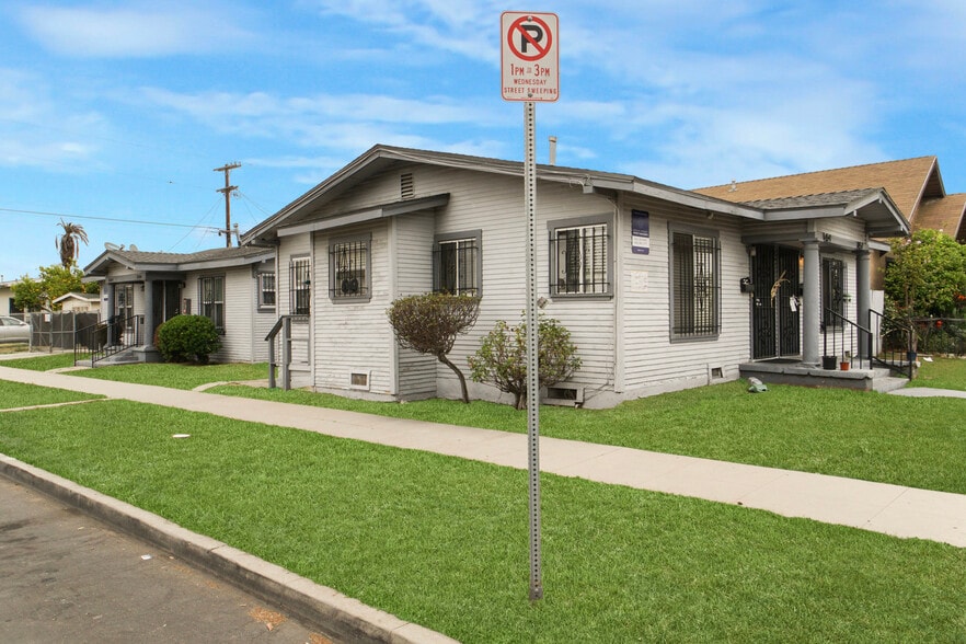 1457 W 52nd St, Los Angeles, CA for sale - Primary Photo - Image 1 of 8