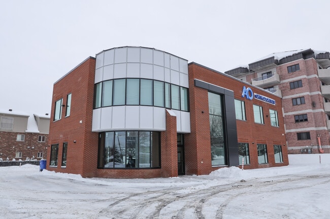 More details for 4503 Boul Saint-Jean, Dollard-des-Ormeaux, QC - Office for Sale
