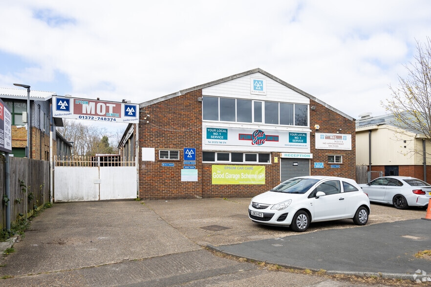 19A Blenheim Rd, Epsom for lease - Building Photo - Image 3 of 3