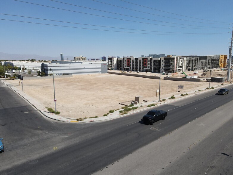 5800 Edmond Street St, Las Vegas, NV à vendre - Photo du bâtiment - Image 3 de 7