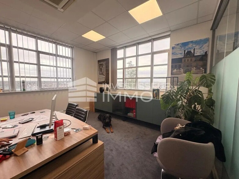 Office in Avon for sale - Interior Photo - Image 3 of 6