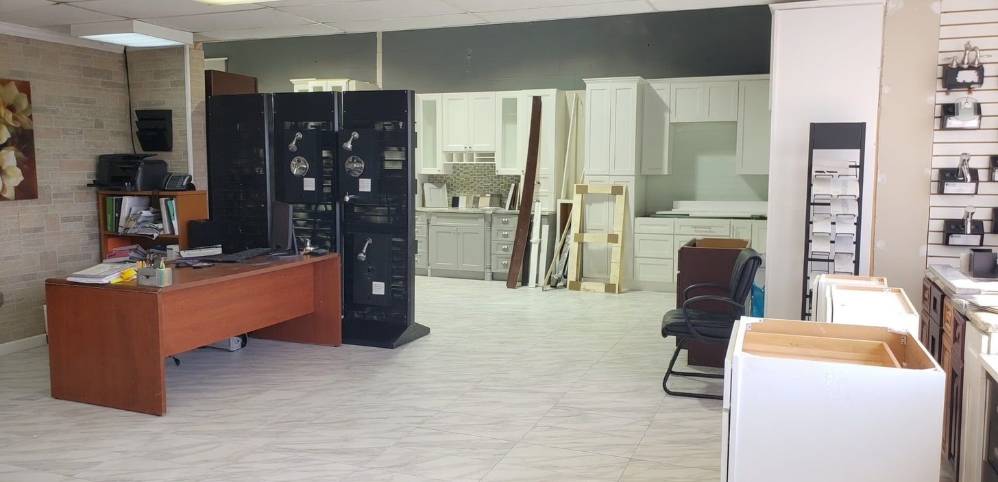 2801 Juniper St, Fairfax, VA for lease Interior Photo- Image 1 of 10