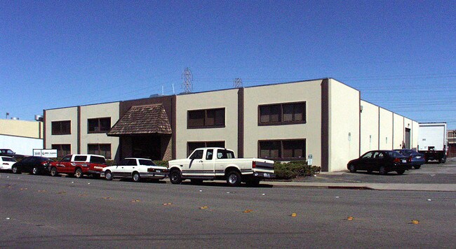 Plus de détails pour 1634-1640 Rollins Rd, Burlingame, CA - Industriel à louer