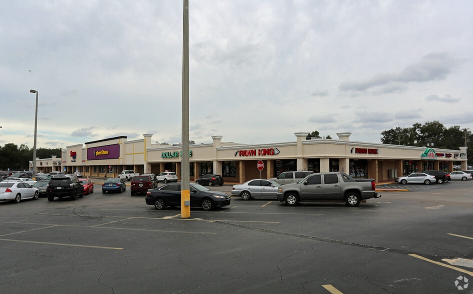 725 Martin Luther King Blvd, Seffner, FL for lease - Building Photo - Image 1 of 4