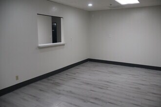 2621 S Bristol St, Santa Ana, CA for lease Interior Photo- Image 1 of 3