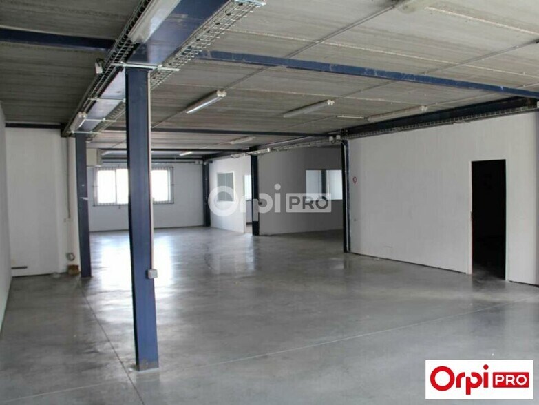Industrial in Roncq for lease - Interior Photo - Image 3 of 8
