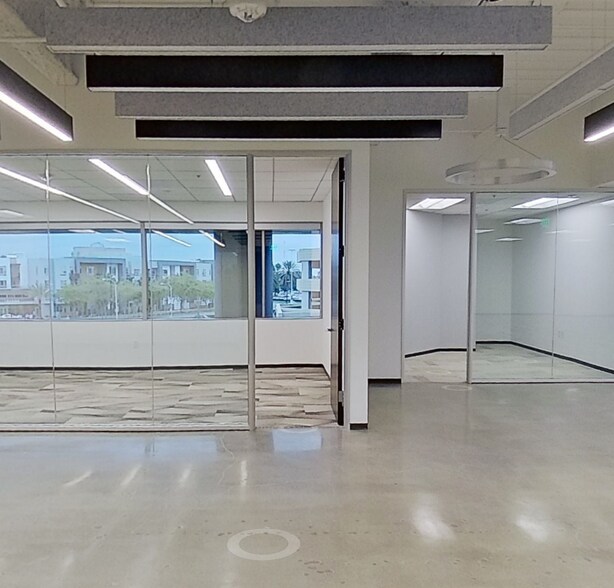 333 City Blvd W, Orange, CA à louer - Numérisation 3D de Matterport - Image 3 de 14