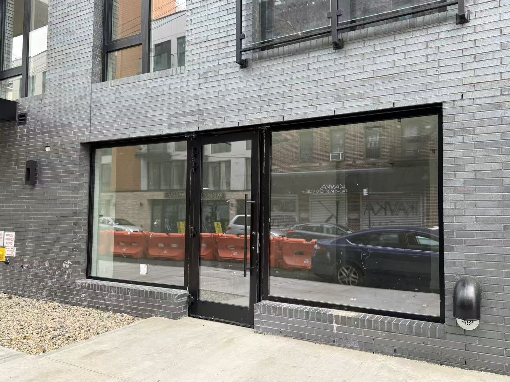 4325 52nd St, Woodside, NY for lease Primary Photo- Image 1 of 8