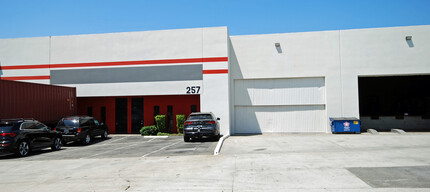 241-317 E Redondo Beach Blvd, Gardena, CA for lease Building Photo- Image 2 of 9