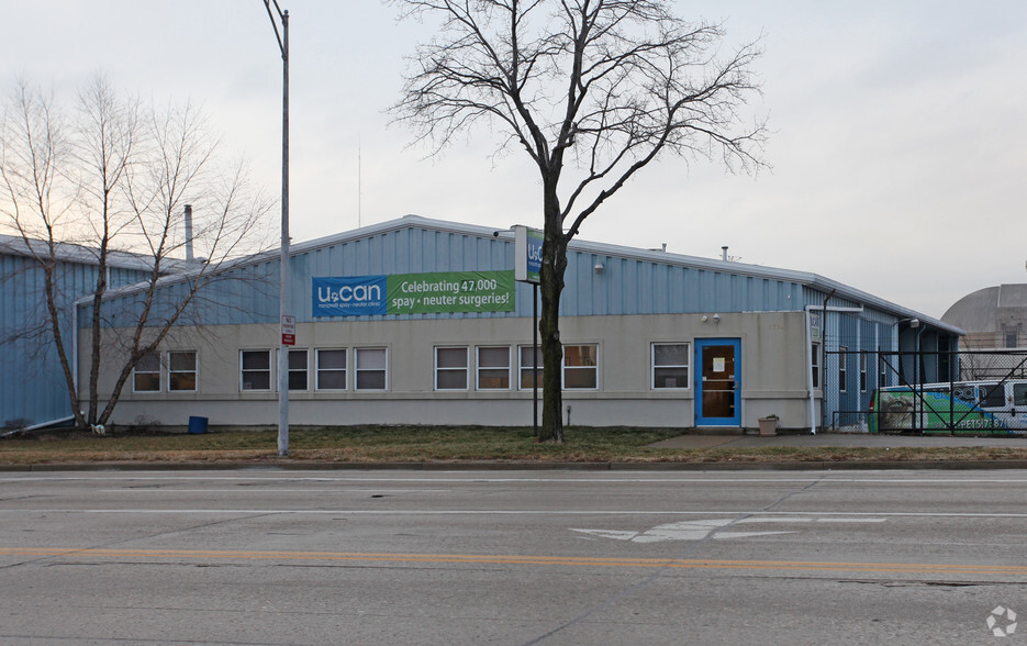 1230 W 8th St, Cincinnati, OH for lease - Primary Photo - Image 1 of 2