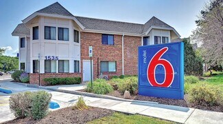 Plus de détails pour 1535 W Milwaukee Ave, Glenview, IL - Services hôteliers à vendre