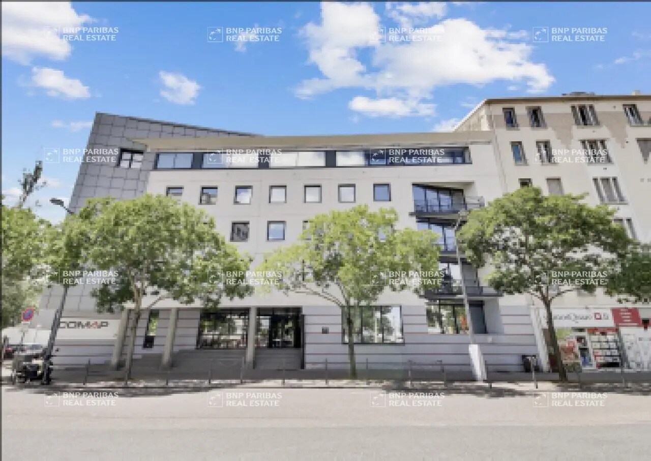 Office in Lyon for lease Building Photo- Image 1 of 60