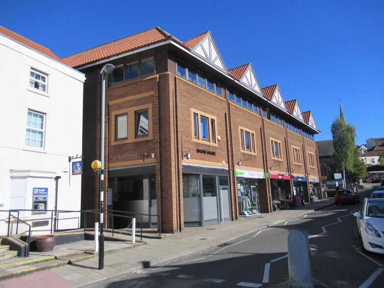60-68 Westbury Hl, Bristol à louer - Photo du bâtiment - Image 1 de 7