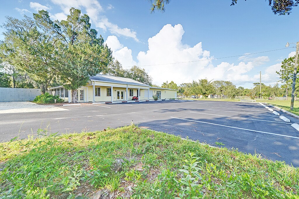 6991 W Cardinal St, Homosassa, FL à vendre Photo du bâtiment- Image 1 de 41