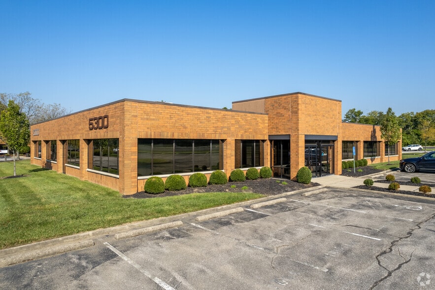 5300 Dupont Cir, Milford, OH à louer - Photo du bâtiment - Image 3 de 4