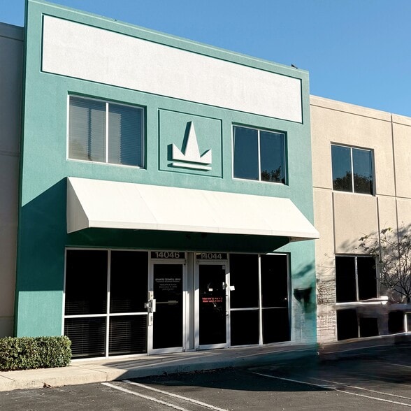 14000-14046 NW 82nd Ave, Miami Lakes, FL for sale - Building Photo - Image 2 of 19