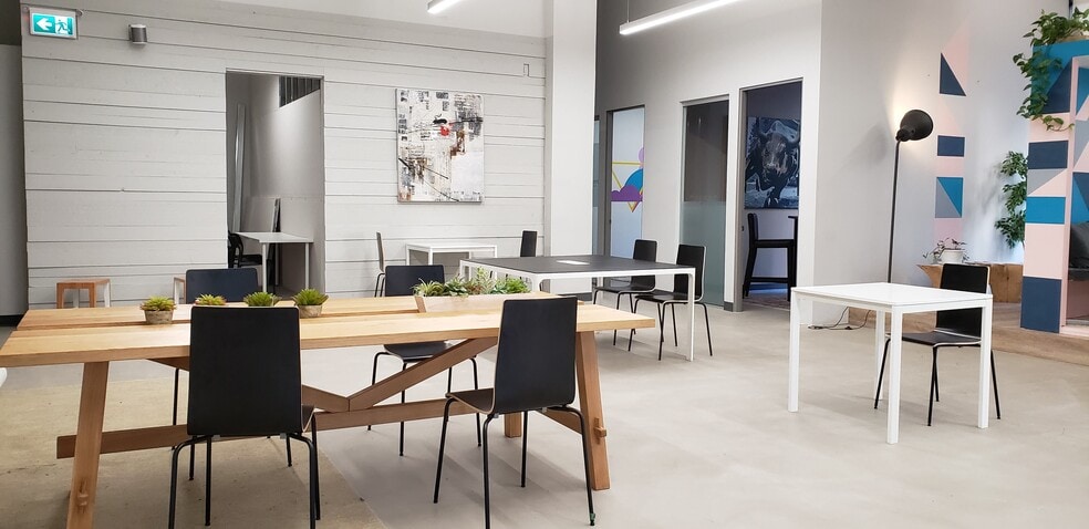 535 Thurlow St, Vancouver, BC for lease - Interior Photo - Image 3 of 19