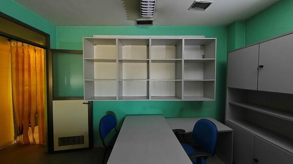 Commerce de détail dans León, León à vendre - Photo du bâtiment - Image 3 de 18