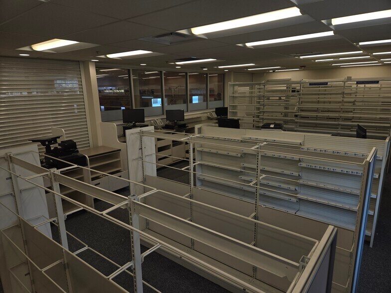 75-81 Vandenburgh Ave, Troy, NY à louer - Photo du bâtiment - Image 2 de 11