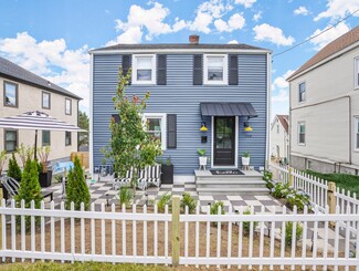 Plus de détails pour 108 Henry St, Greenwich, CT - Multi-résidentiel à vendre