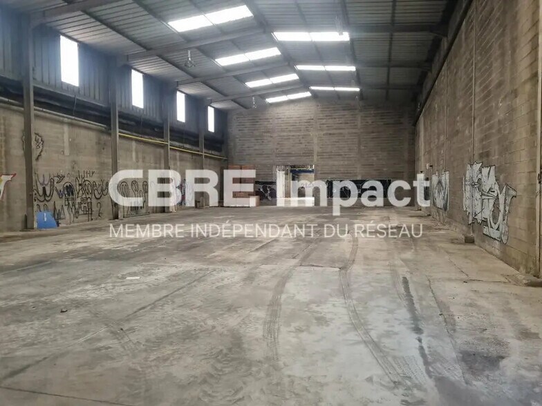 Flex dans Reims à louer - Photo du bâtiment - Image 3 de 12