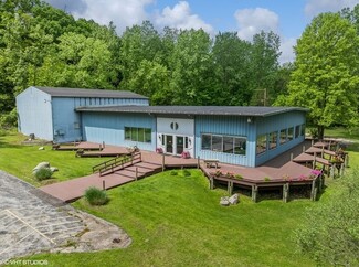 Plus de détails pour 15437 N Red Bud Trl, Buchanan, MI - Vente au détail à vendre