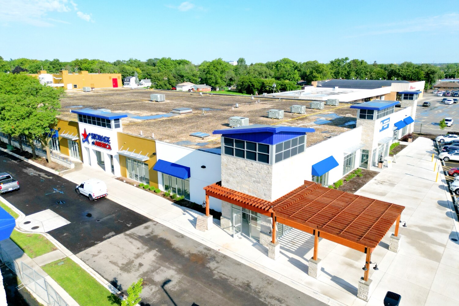 970 N Lake St, Aurora, IL for lease Building Photo- Image 1 of 7