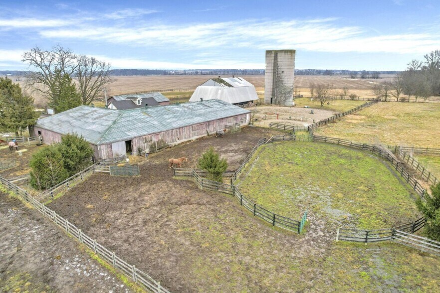 12406 Beecher Gamble Rd, Marysville, OH à vendre - Photo du bâtiment - Image 2 de 9