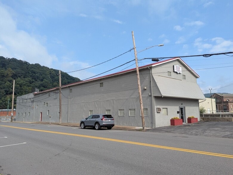 225 Washington St, Johnstown, PA for sale - Building Photo - Image 1 of 5
