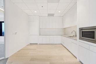 650 Town Center Dr, Costa Mesa, CA for lease Interior Photo- Image 2 of 13