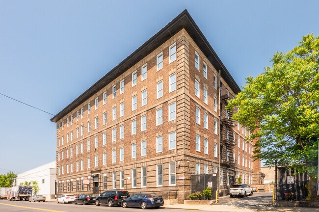 More details for 550-560 Barry St, Bronx, NY - Flex, Industrial for Lease