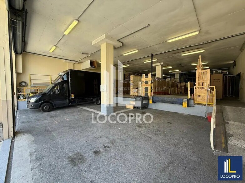 Flex in Saint-Laurent-du-Var for lease - Building Photo - Image 2 of 3