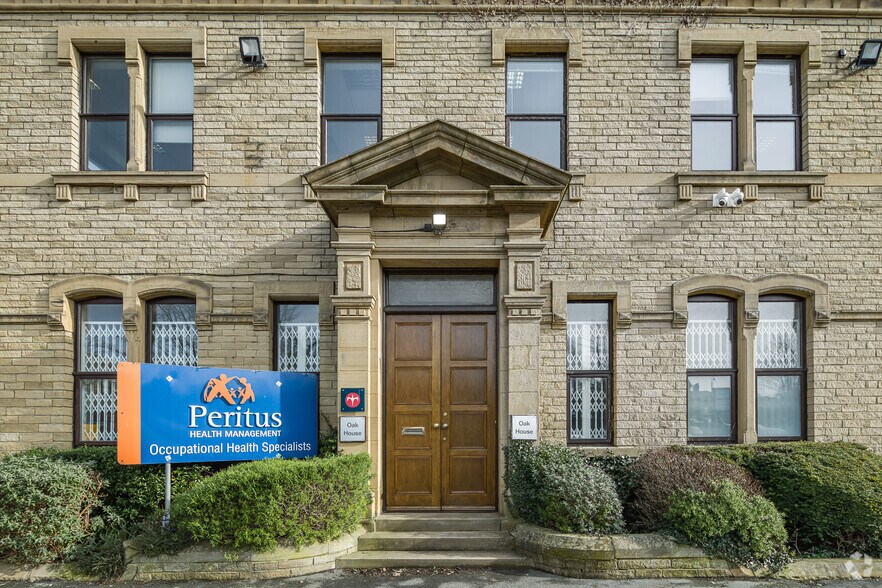 Woodvale Rd, Brighouse à louer - Photo du bâtiment - Image 3 de 14