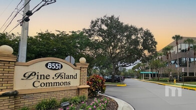 8551 W Sunrise Blvd, Plantation, FL à louer Photo intérieure- Image 2 de 7