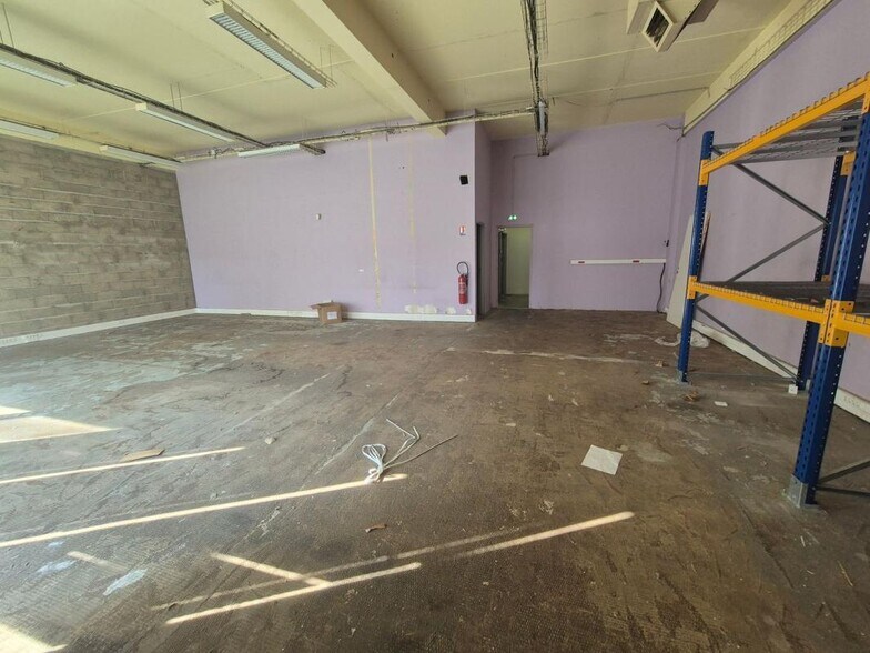 Industrial in Roissy-en-France for lease - Interior Photo - Image 3 of 8