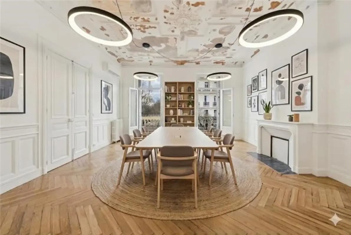 29 Boulevard D'Athenes, Marseille for lease Interior Photo- Image 1 of 18