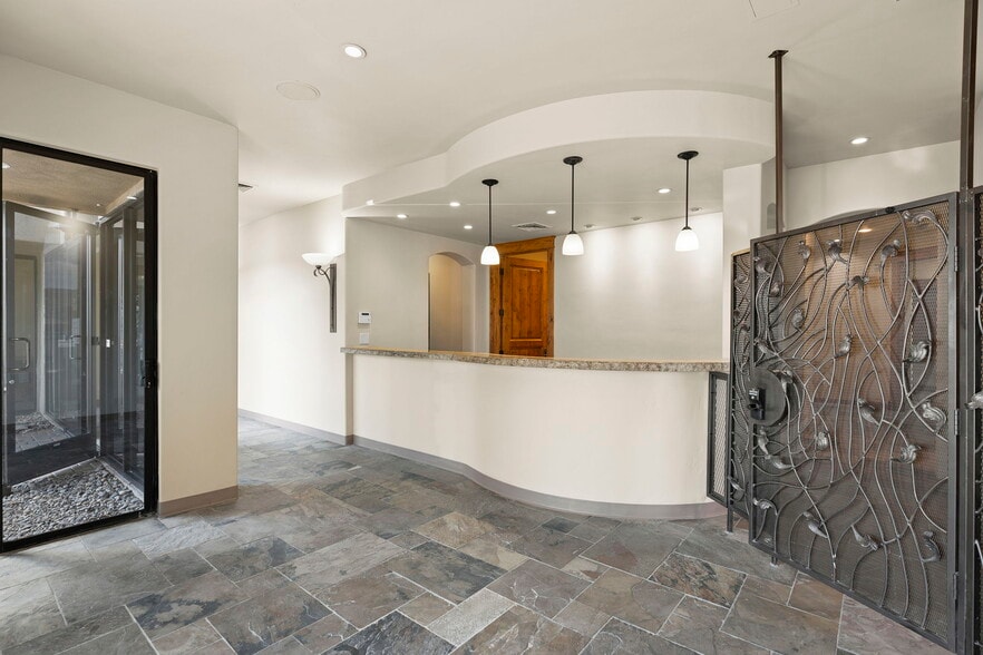 10415 Double R Blvd, Reno, NV for lease - Interior Photo - Image 3 of 11