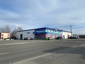 557 E Fireweed Ln, Anchorage, AK à louer Photo intérieure- Image 1 de 4