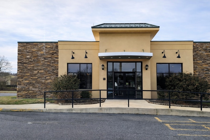 425 Stanton Christiana Rd, Newark, DE for lease - Building Photo - Image 2 of 4