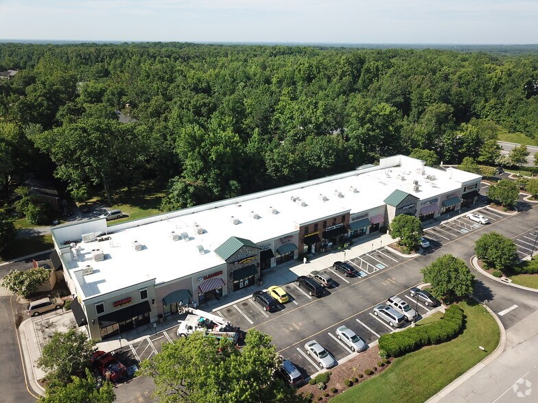11501-11553 Busy St, Richmond, VA for lease - Primary Photo - Image 1 of 4