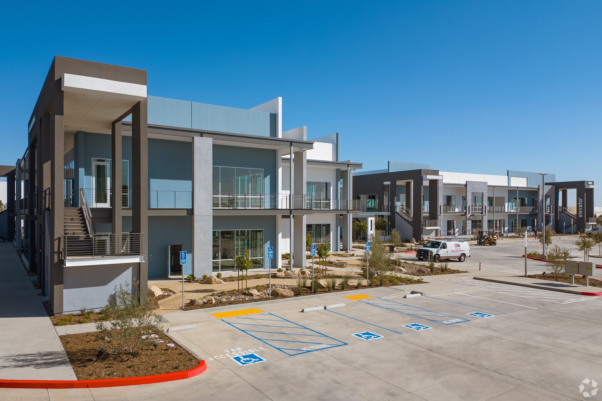 3810 Stineman Ct, Long Beach, CA à vendre Photo du bâtiment- Image 1 de 1