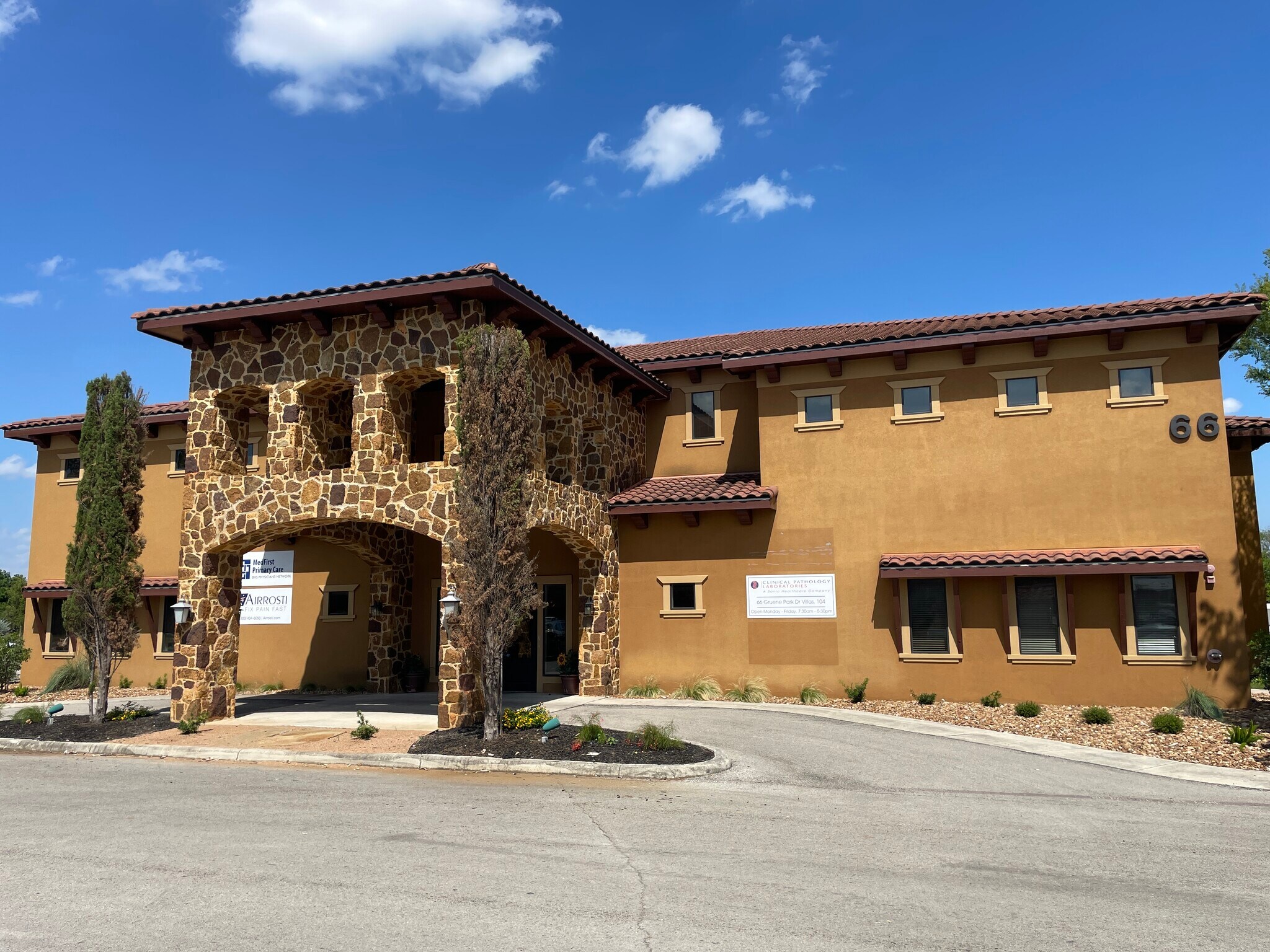 66 Gruene Park Dr, New Braunfels, TX à louer Photo du bâtiment- Image 1 de 7