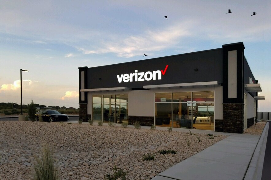 4100 N Lovington Hwy, Hobbs, NM à vendre - Photo du bâtiment - Image 2 de 5