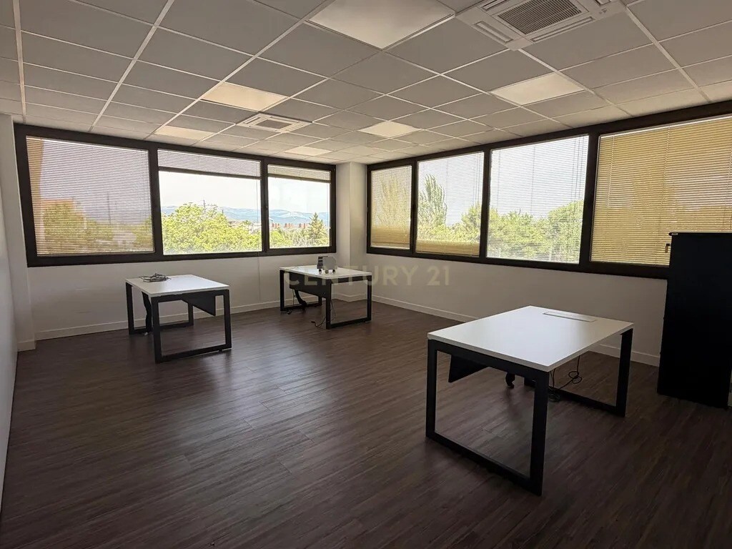 Office in Las Rozas de Madrid, Madrid for lease Interior Photo- Image 1 of 5