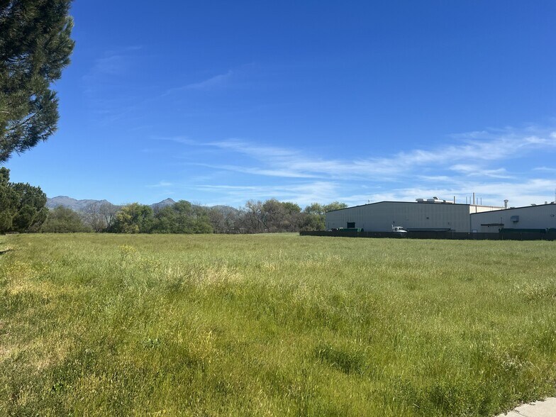 Shelton Dr, Hollister, CA à vendre - Photo principale - Image 1 de 11