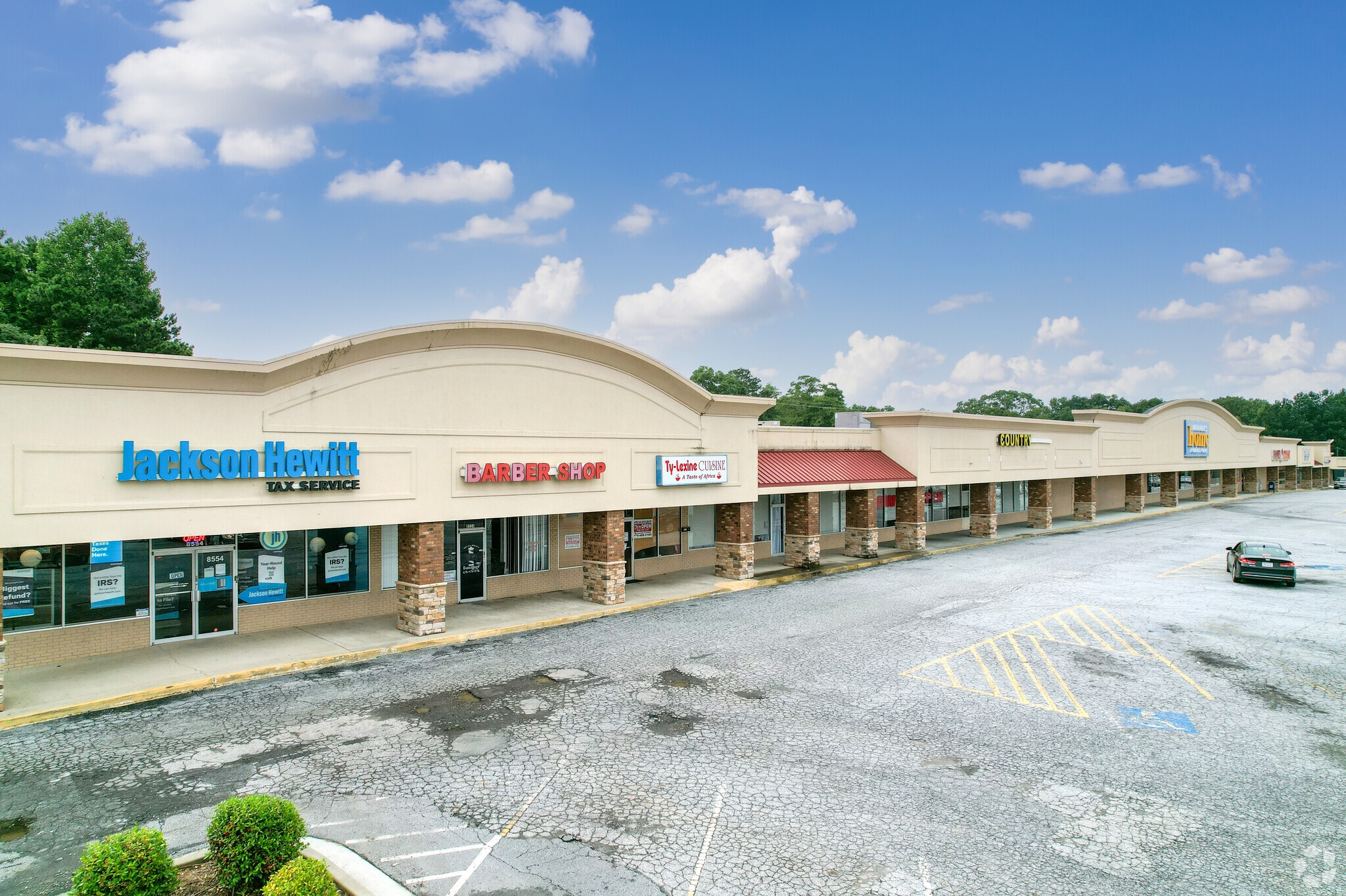8600-8650 Tara Blvd, Jonesboro, GA for lease Primary Photo- Image 1 of 17
