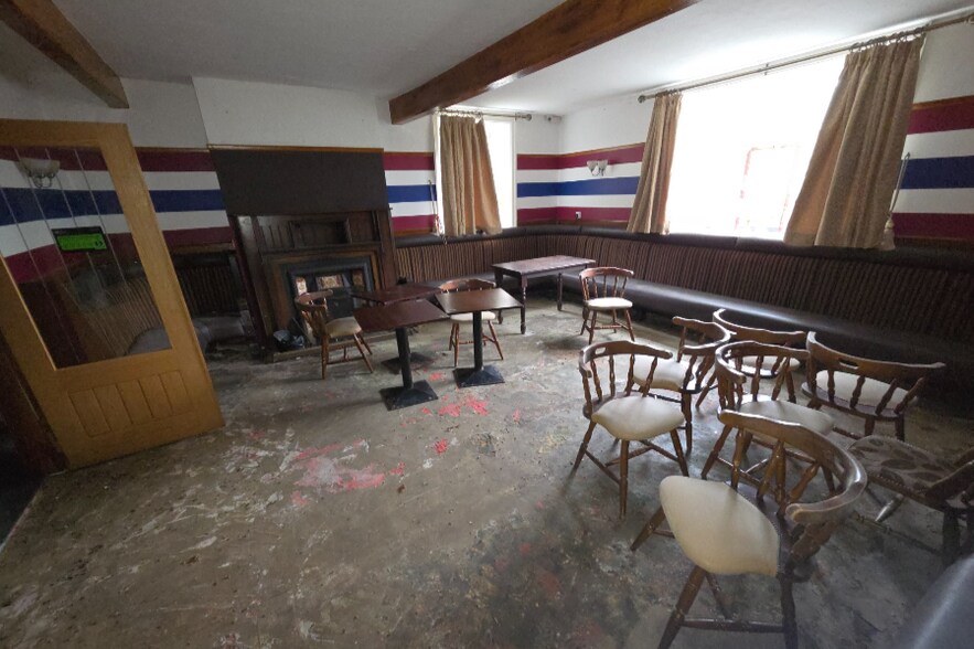 275 Sheffield Rd, Glossop à vendre - Photo intérieure - Image 2 de 5