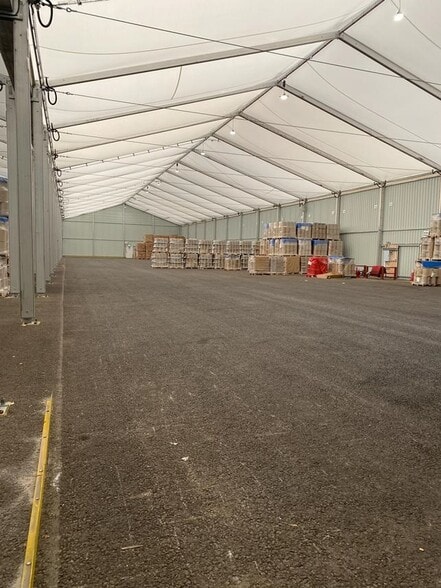 Burma Rd, Berkeley for lease - Interior Photo - Image 3 of 3