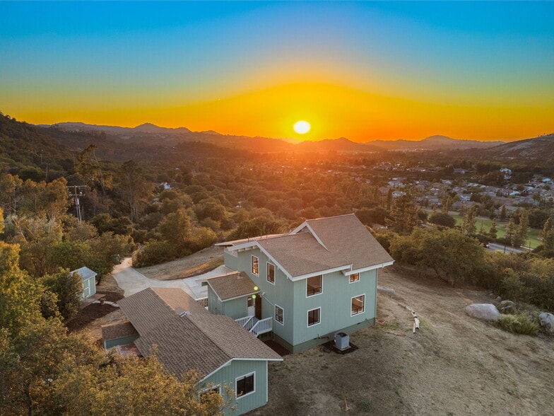14621 Woods Valley rd, Valley Center, CA for sale - Building Photo - Image 2 of 54
