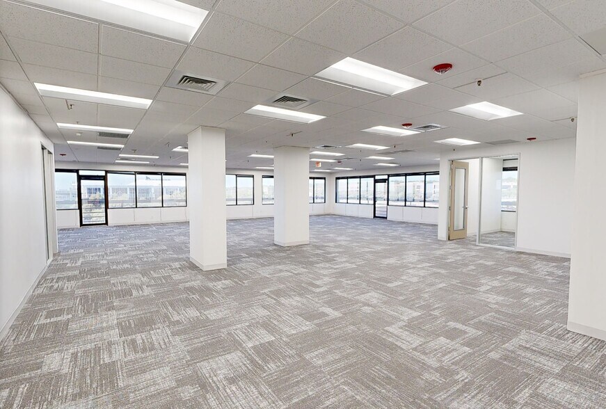8501 N Mopac Expy, Austin, TX à louer - Numérisation 3D de Matterport - Image 2 de 27